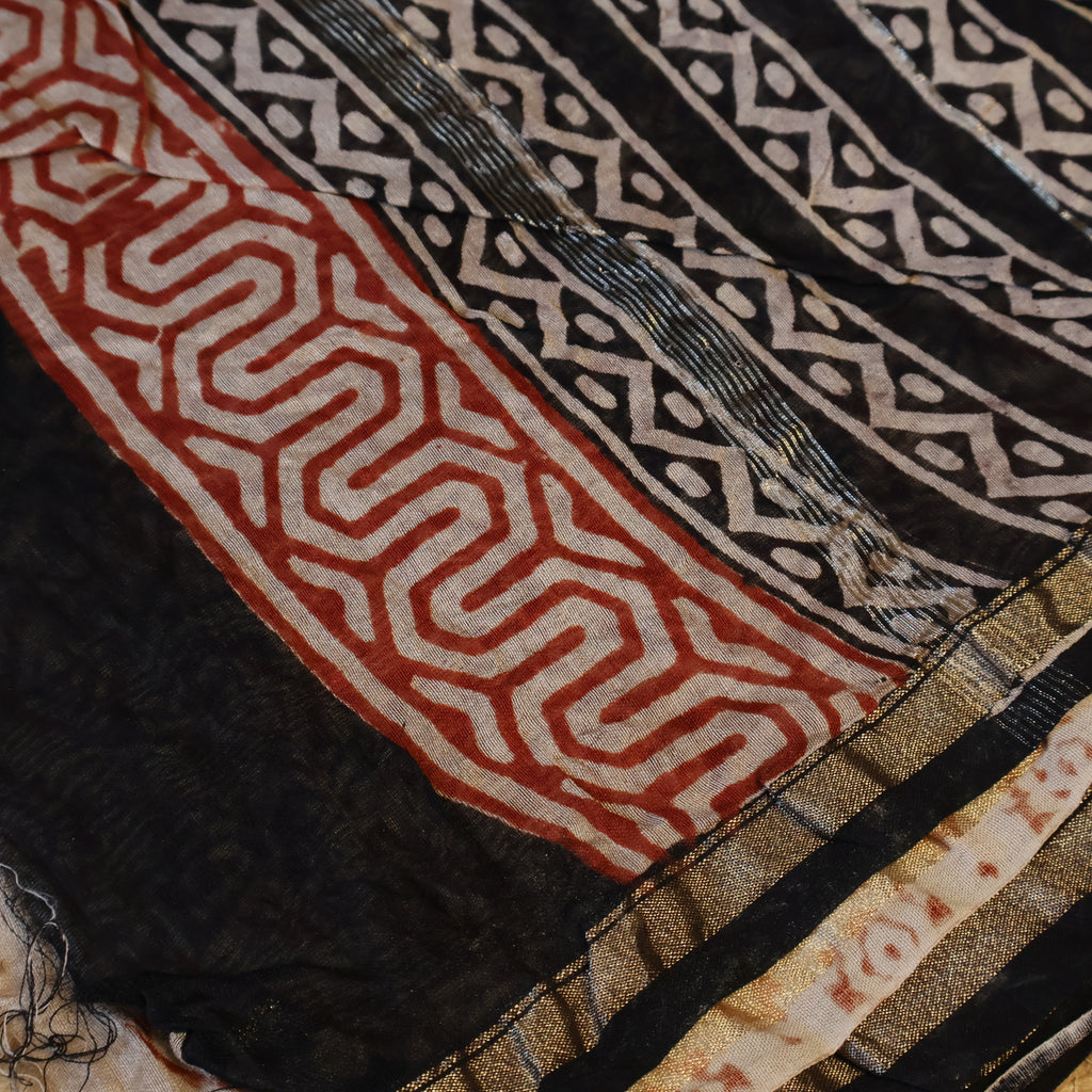 Pure Chanderi Silk Saree with Elegant blue  Prints and Zari Border – 100% Handloom.