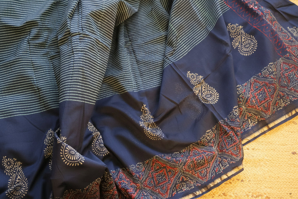 Pure Chanderi Silk Saree with Elegant blue &nbsp;Prints and Zari Border – 100% Handloom