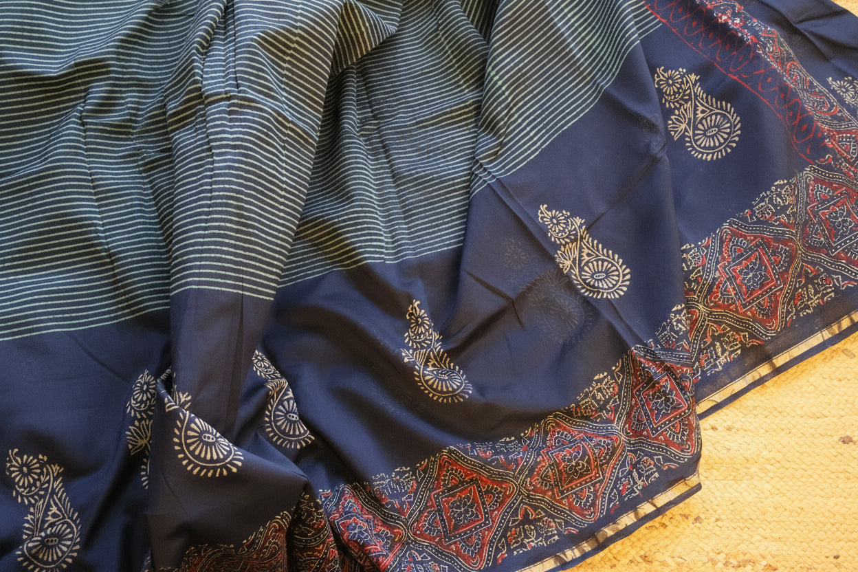 Pure Chanderi Silk Saree with Elegant blue &nbsp;Prints and Zari Border – 100% Handloom