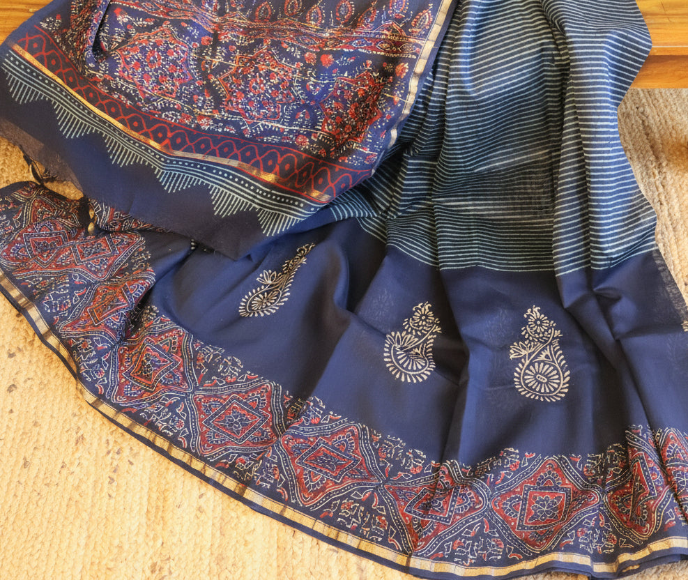 Pure Chanderi Silk Saree with Elegant blue &nbsp;Prints and Zari Border – 100% Handloom