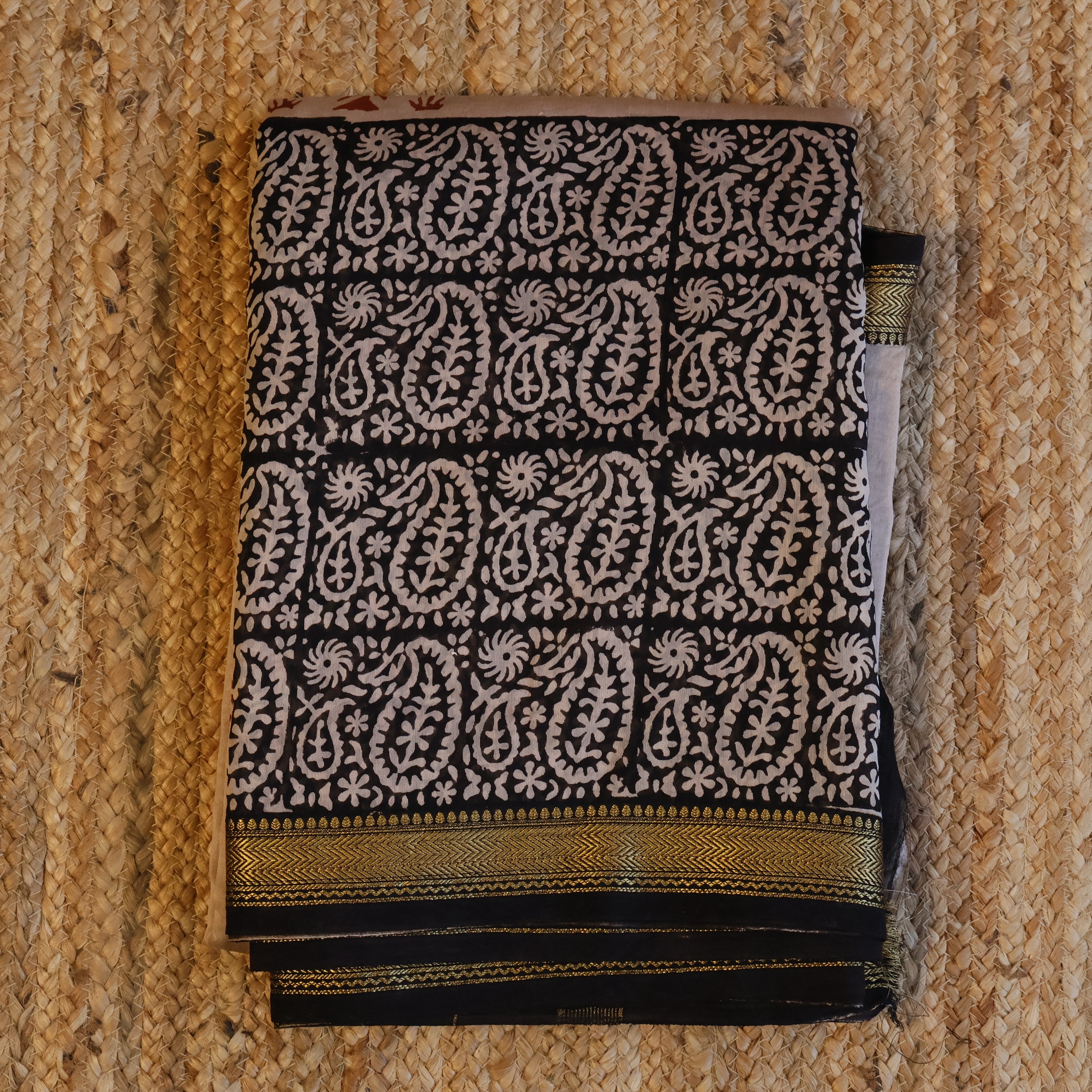 100% Pure Maheshwari Handloom Silk