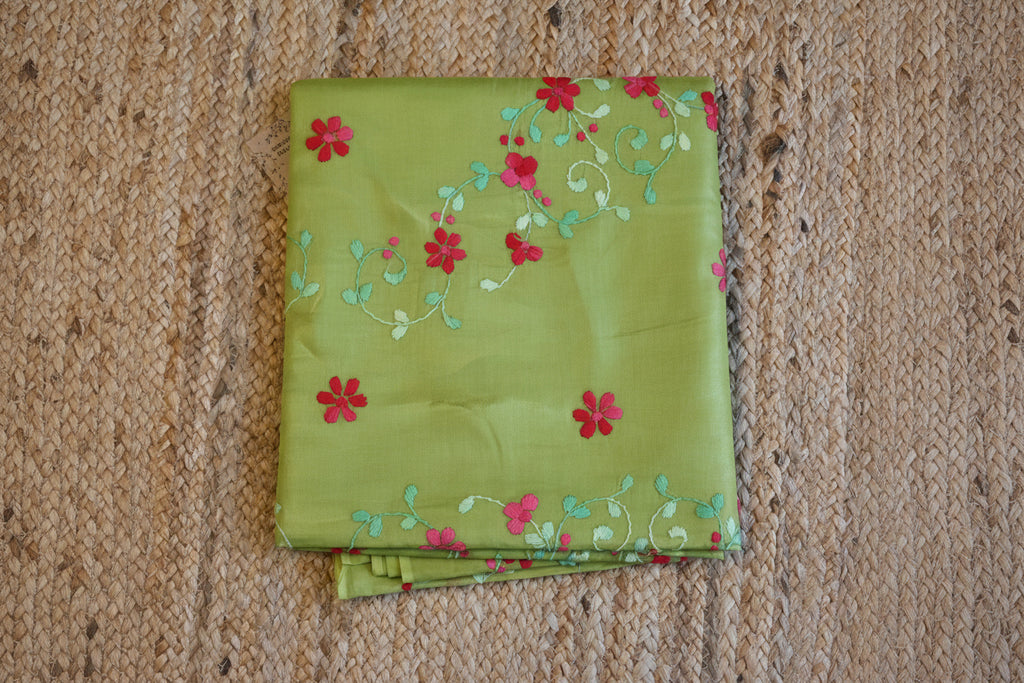 Handloom Saree from Bengal with hand-Embroidered Pure Cotton Saree