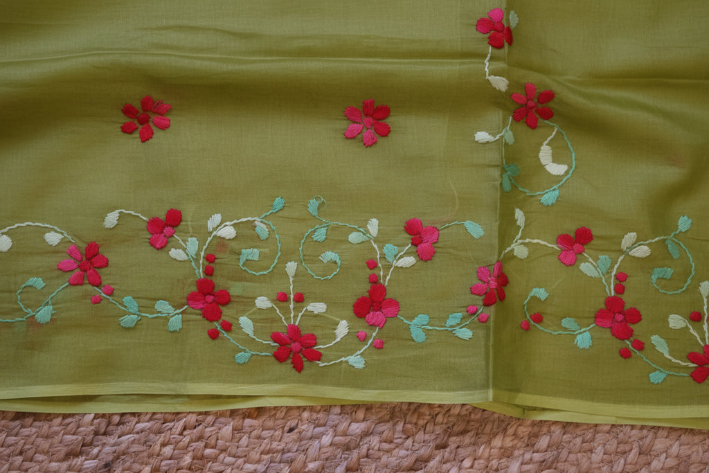 Handloom Saree from Bengal with hand-Embroidered Pure Cotton Saree