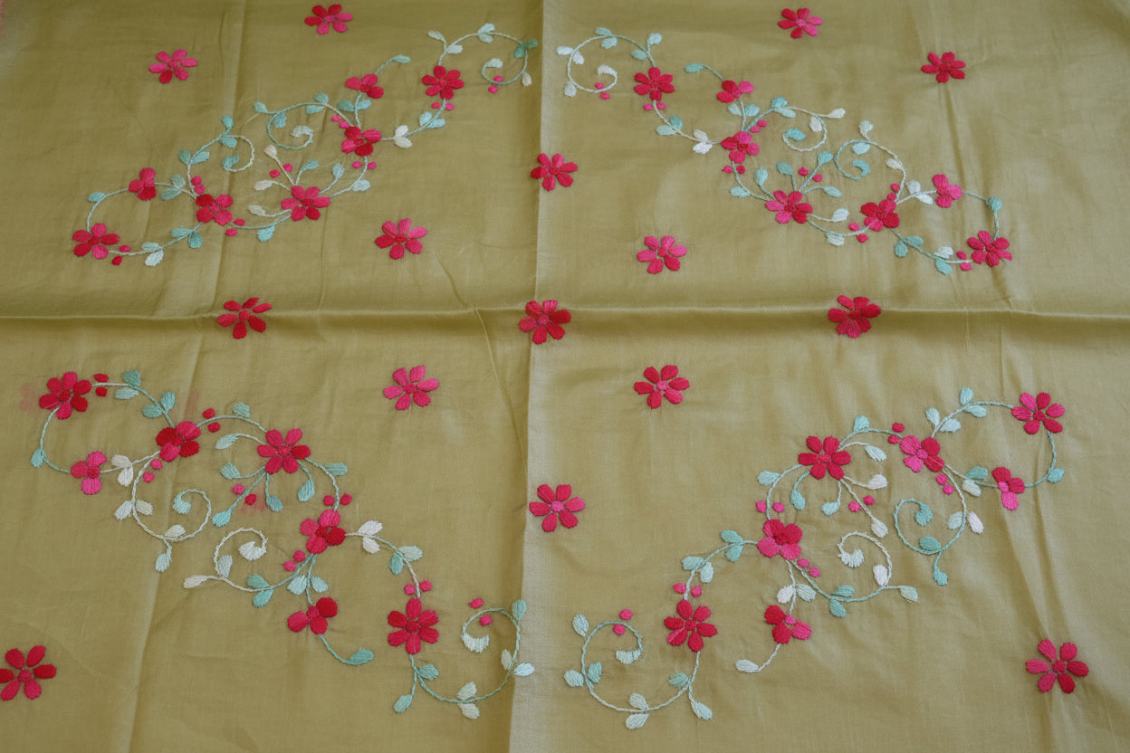 Handloom Saree from Bengal with hand-Embroidered Pure Cotton Saree