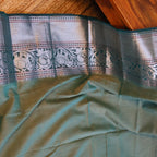 Narayanapet Cotton Handloom Sarees with blouse. Light weight easy to drape. Comfortable all day .