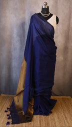 Cotton Handwoven Saree with with Zari Pallu and Tassels . Light weight easy to drape. Comfortable all day.