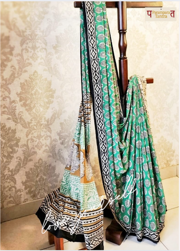 Mulmul pure cotton Sarees block print with blouse. Lightweight, easy to drape . Comfortable all day .