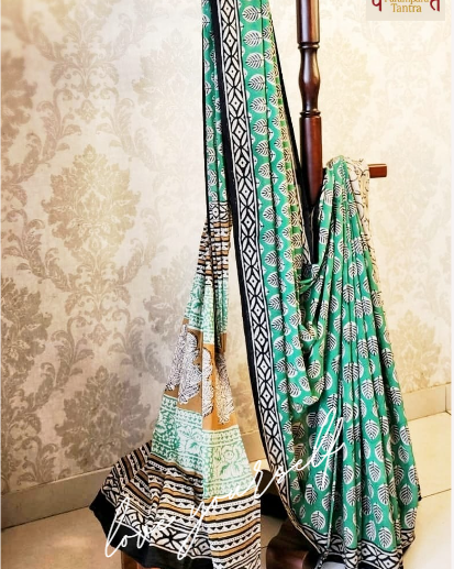 Mulmul pure cotton Sarees block print with blouse. Lightweight, easy to drape . Comfortable all day .