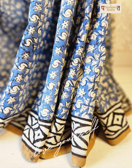 Mulmul pure cotton sarees block print with blouse. Lightweight, easy to drape . Comfortable all day .