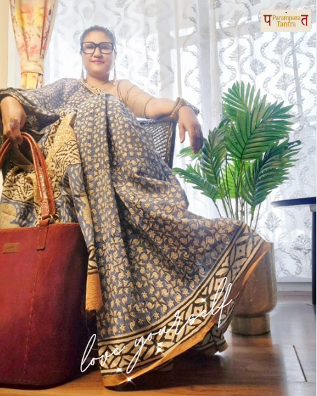 Mulmul pure cotton sarees block print with blouse. Lightweight, easy to drape . Comfortable all day .