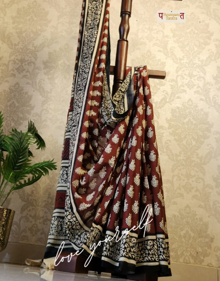 Timeless allure of Planet Mercury Bhudika Tarunika, Pure Cotton sarees with blouse.Lightweight, easy to drape . Comfortable all day .