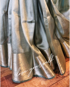 Banarasi Organza Saree with Zari with blouse: Easy to drape and comfortable to wear.