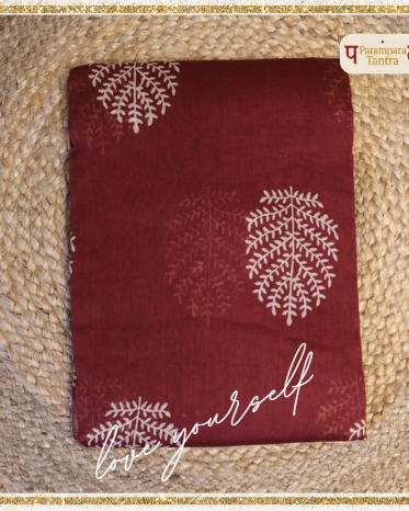 Brick Red Base & White Designs Saree with Matching Blouse - 100% Pure Maheshwari Handloom Silk