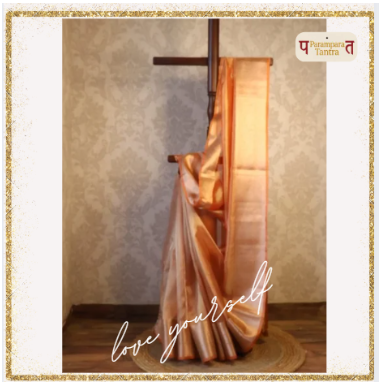 Banarasi Organza Saree with Zari with blouse: Easy to drape and comfortable to wear.