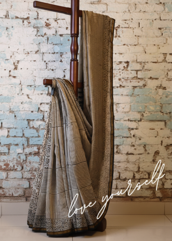 Authentic Chanderi handloom Silk Saree with blouse–  Lightweight, comfortable all day. Easy to drape.