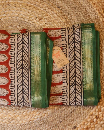 Cream Base & Red Design Saree with matching blouse - 100% Pure Maheshwari Handloom Silk