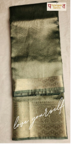 Banarasi Organza Saree with Zari with blouse: Easy to drape and comfortable to wear.