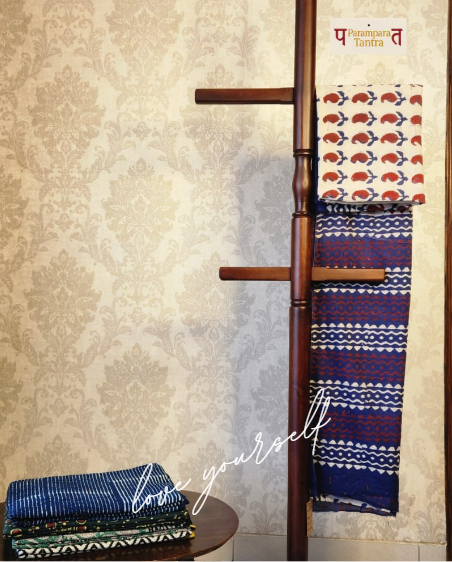 Mulmul pure cotton Sarees block print with blouse. Lightweight, easy to drape . Comfortable all day .