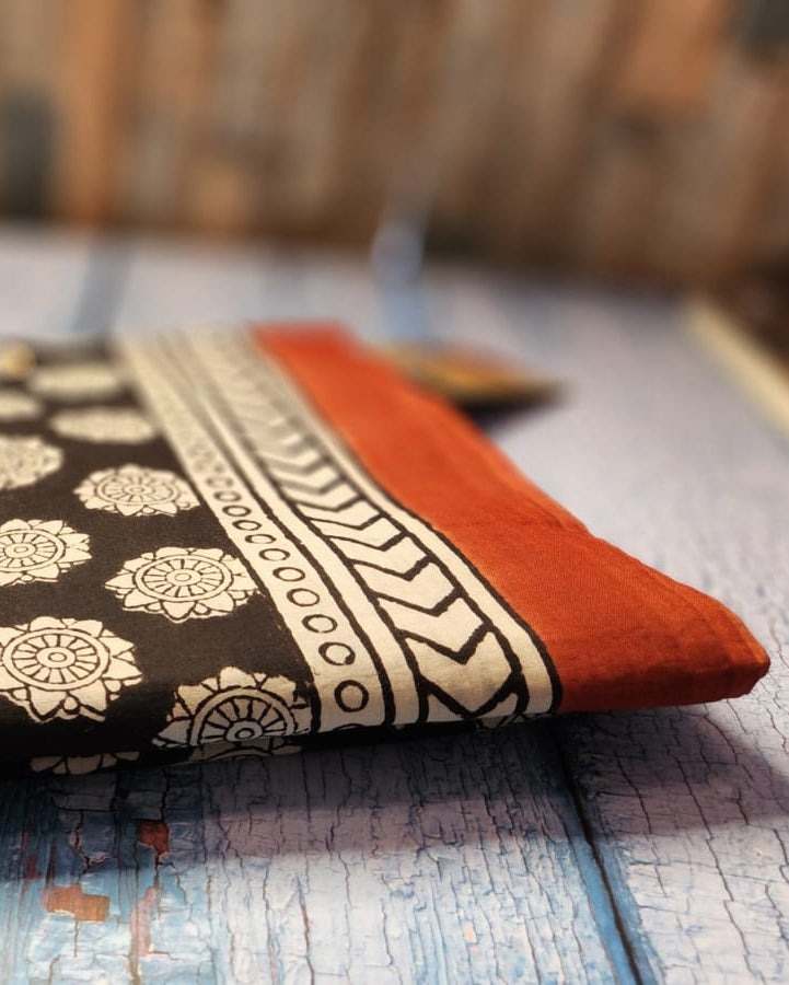 Mulmul pure cotton Sarees block print with blouse. Lightweight, easy to drape . Comfortable all day .