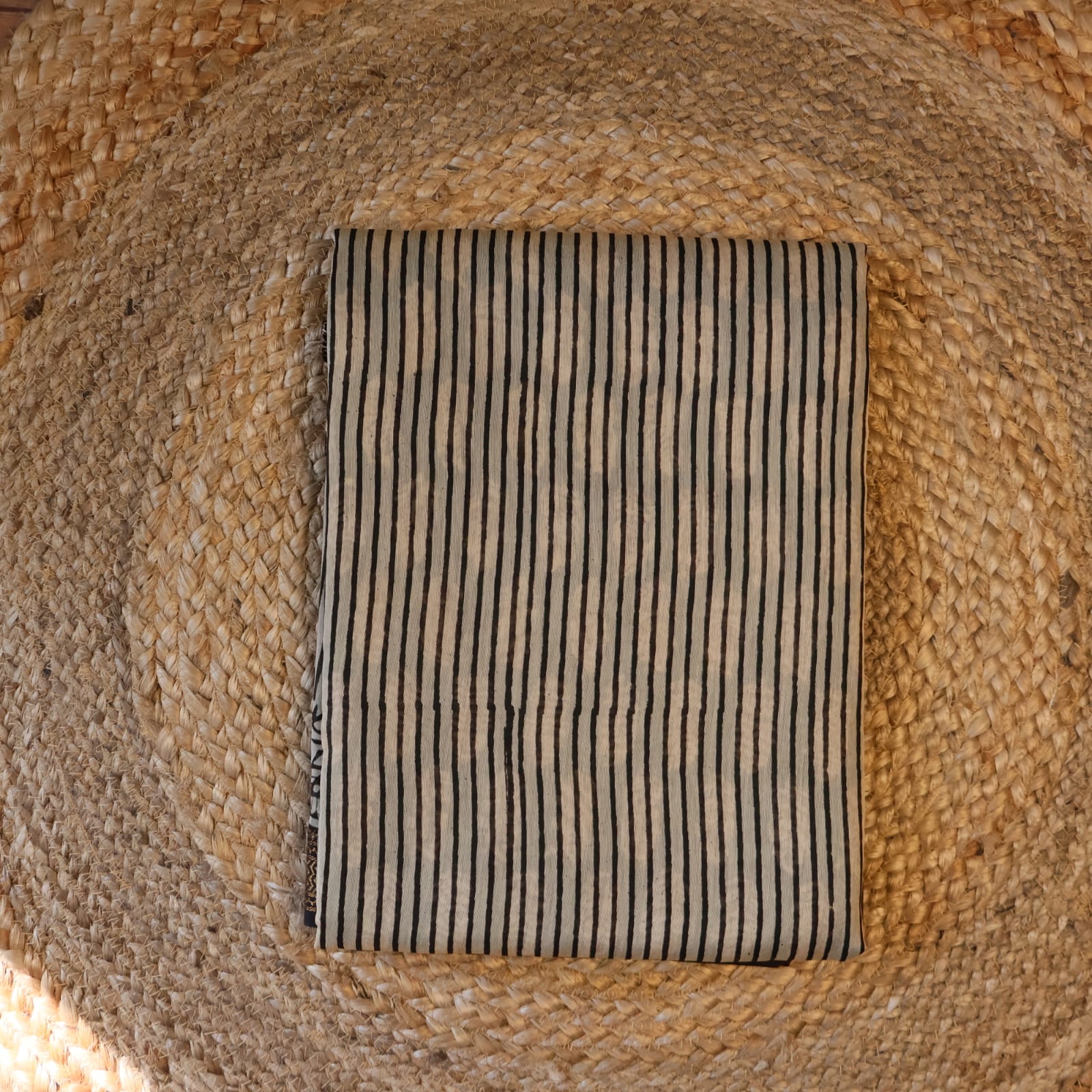 Maheshwari Handloom Cotton Silk Saree with blouse – Cotton 20% Silk 80%Lightweight and comfortable, easy to drape . Comfortable all day .