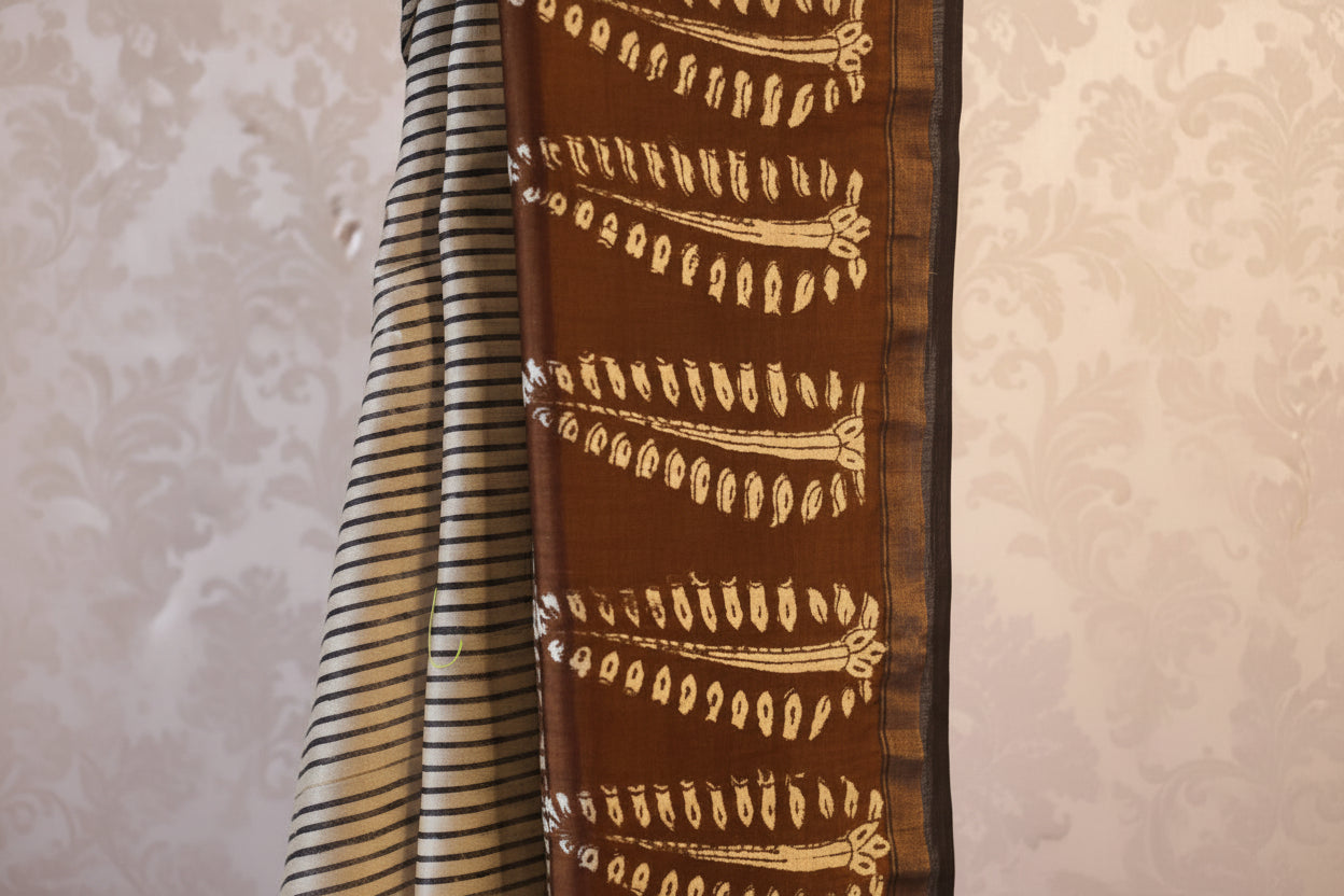 Off White Chanderi Silk Saree with Elegant White Prints and Zari Border – 100% Handloom silk | Blouse Piece Included