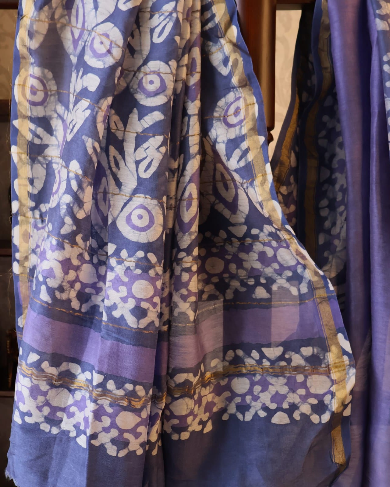 Light Purple Pure Chanderi Silk Saree with Elegant White Prints and Zari Border –  100% Handloom silk| Blouse Piece Included