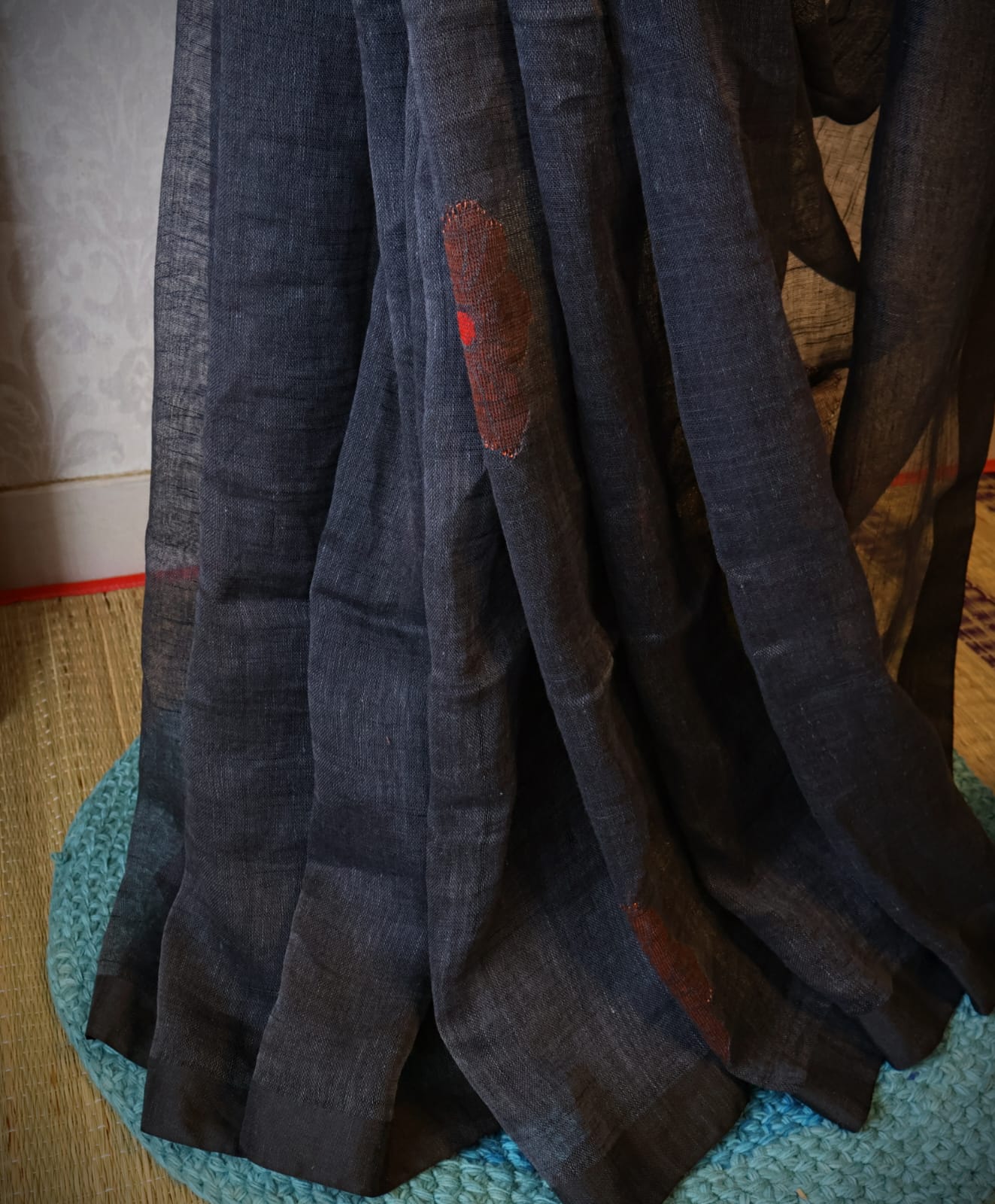 Pure Linen Jamdani Saree handwoven with blouse –  Light weight easy to drape. Comfortable all day .