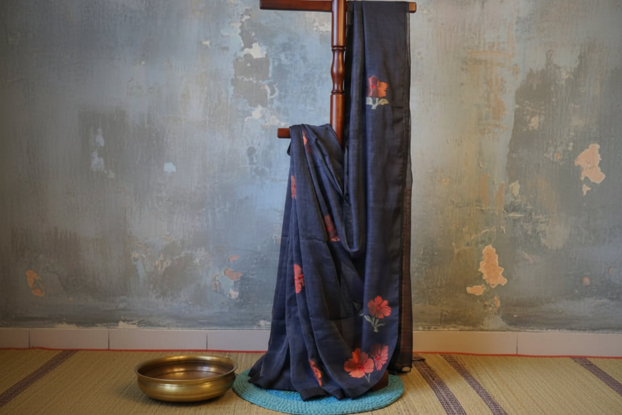 Pure Linen Jamdani Saree handwoven with blouse –  Light weight easy to drape. Comfortable all day .