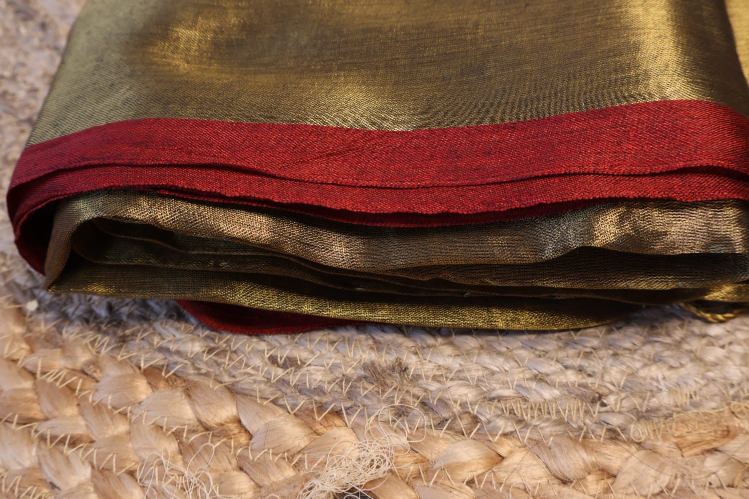 Handloom cotton Tissue Zari with blouse. Lightweight, comfortable all day. Easy to drape.