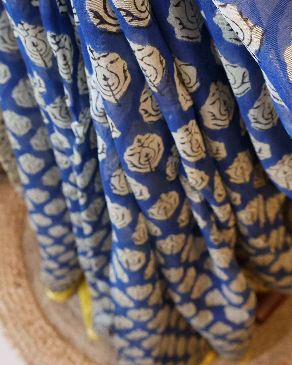 Beautiful Sky Blue Maheshwari Handloom Saree with White design and yellow  Silk Zari – 80% Silk, 20% Cotton (Cotton Silk) – Comes with Matching Blouse Piece