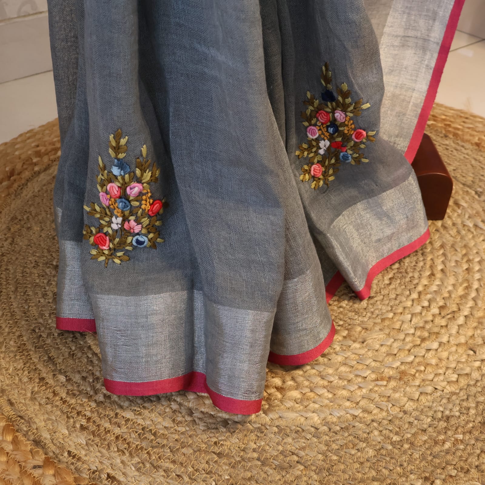 Pure Linen  Saree with blouse – Elegant, Professional & Handwoven. Light weight easy to drape. Comfortable all day .