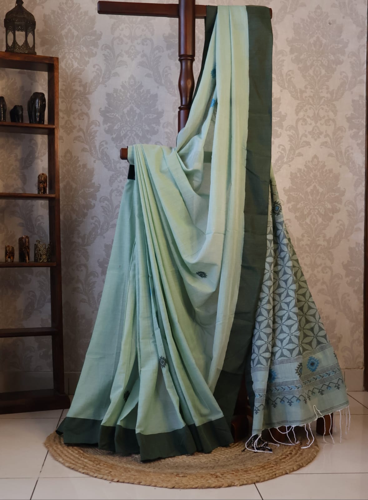 Pure Khadi Jamdani cotton Saree with blouse – Elegant, Professional & Handwoven, Light weight easy to drape. Comfortable all day .