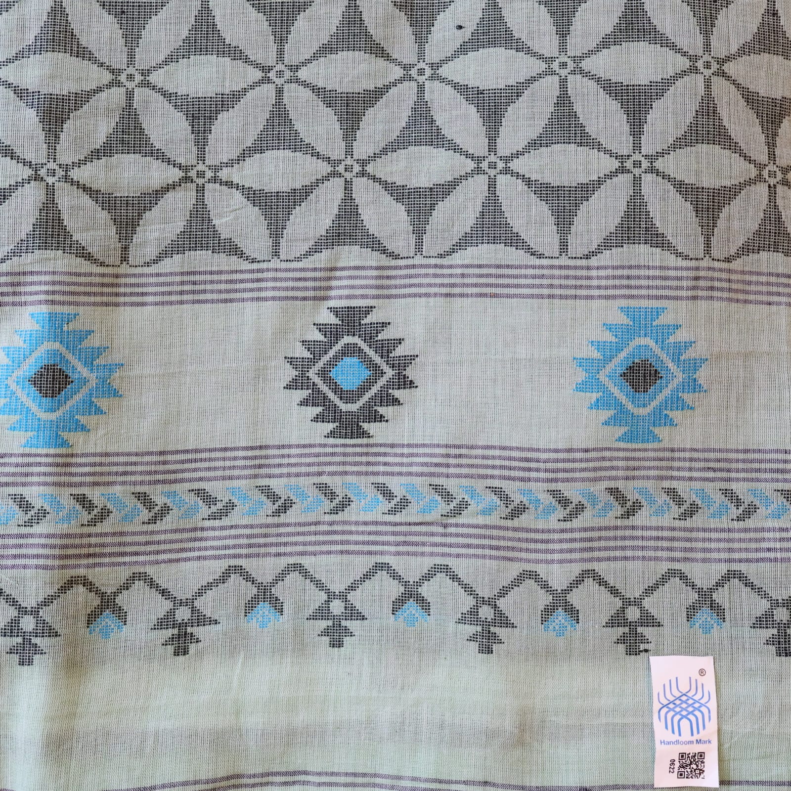 Pure Khadi Jamdani cotton Saree with blouse – Elegant, Professional & Handwoven, Light weight easy to drape. Comfortable all day .