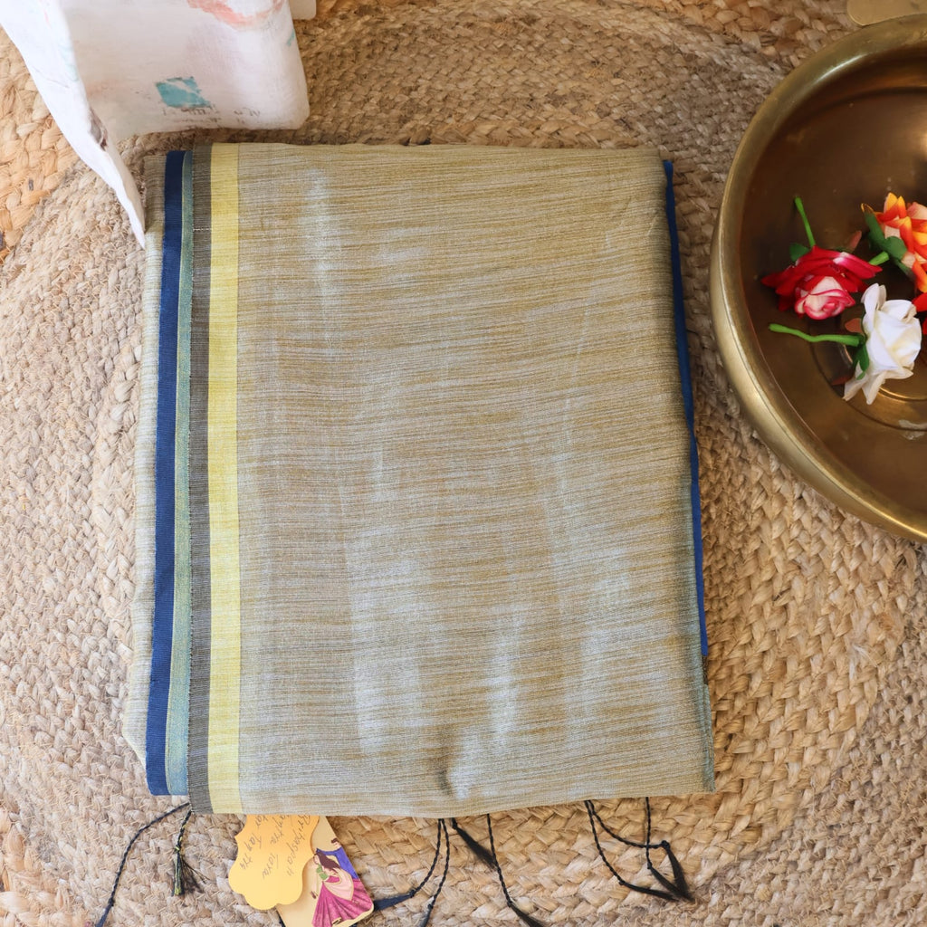 Ghicha Handloom  raw silk Matka Sarees with blouse. Light weight easy to drape. Comfortable all day .