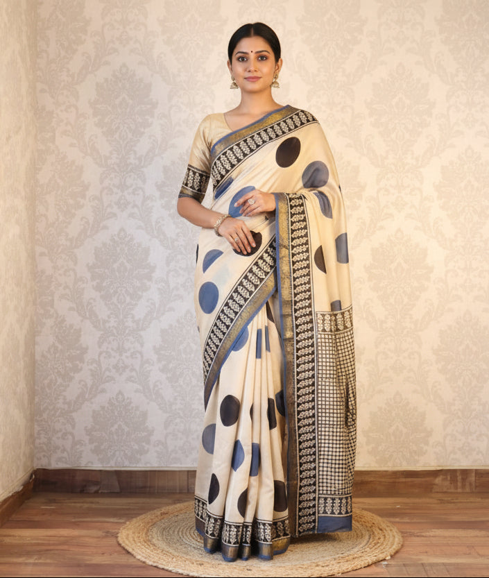 Maheshwari Handloom Silk Saree with blouse – 100% Pure Silk. Lightweight, easy to drape . Comfortable all day .