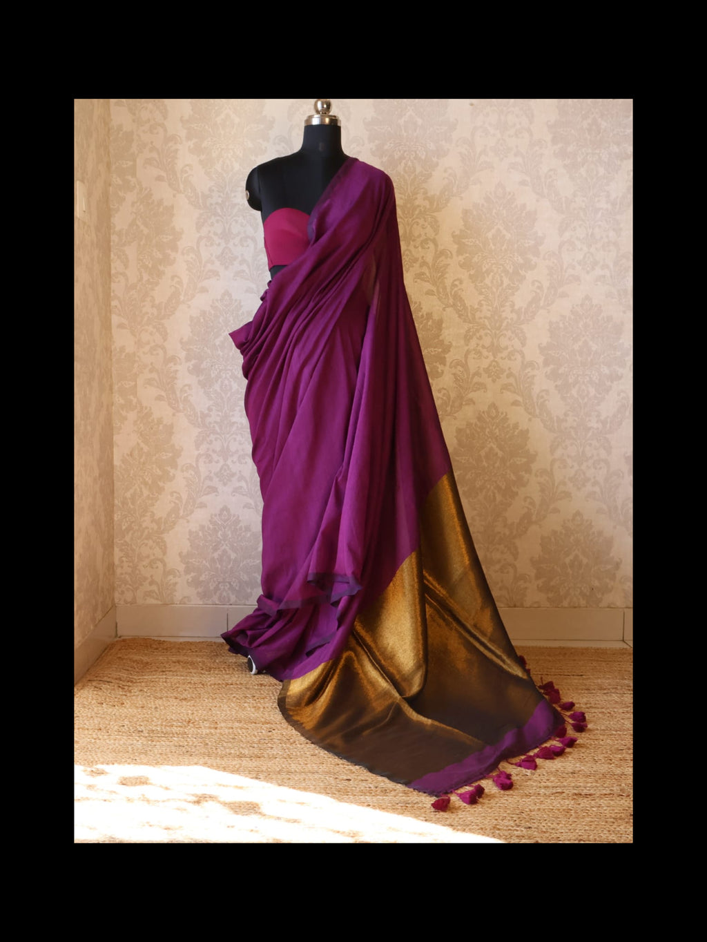 Cotton Handwoven Saree with with Zari Pallu and Tassels . Light weight easy to drape. Comfortable all day.
