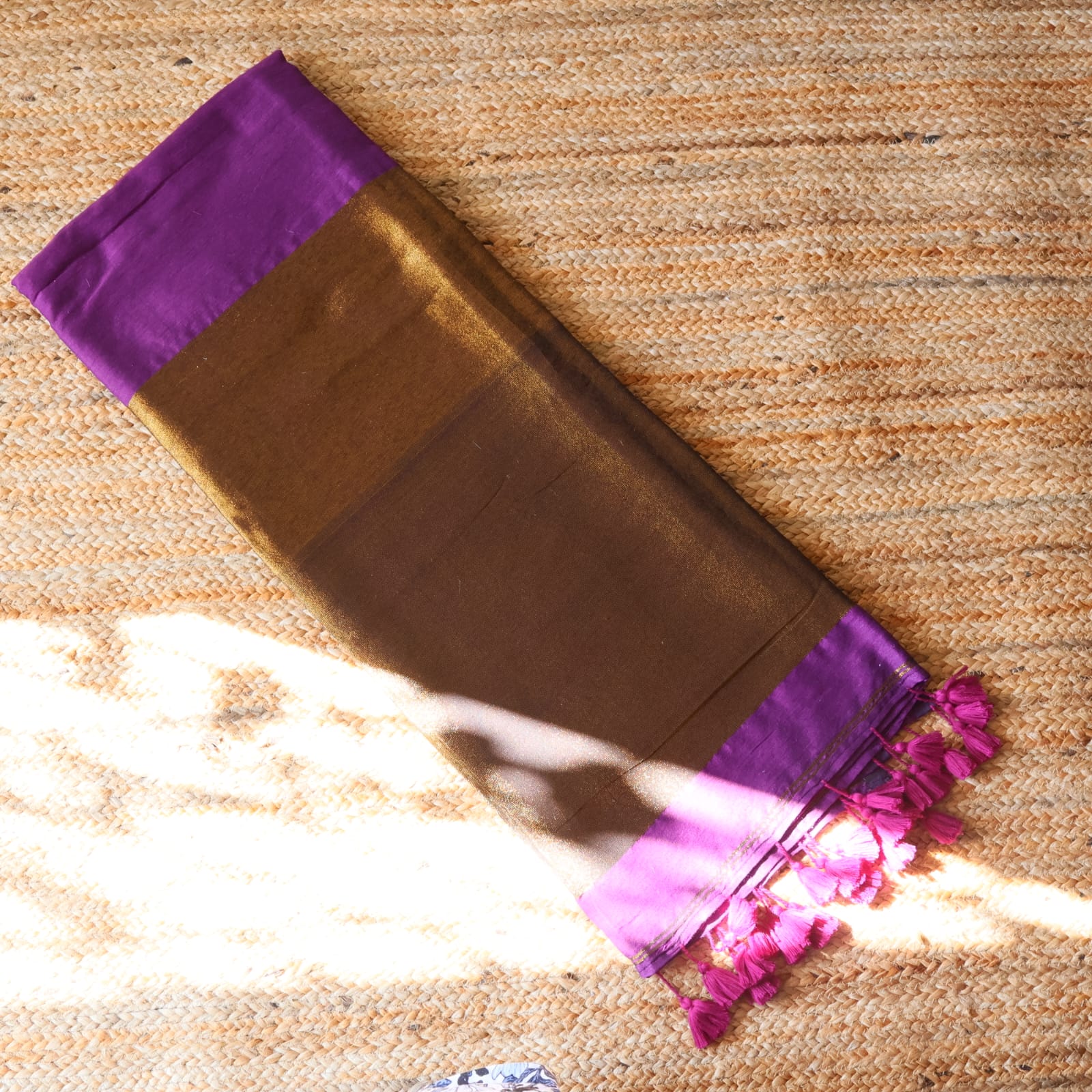 Cotton Handwoven Saree with with Zari Pallu and Tassels . Light weight easy to drape. Comfortable all day.