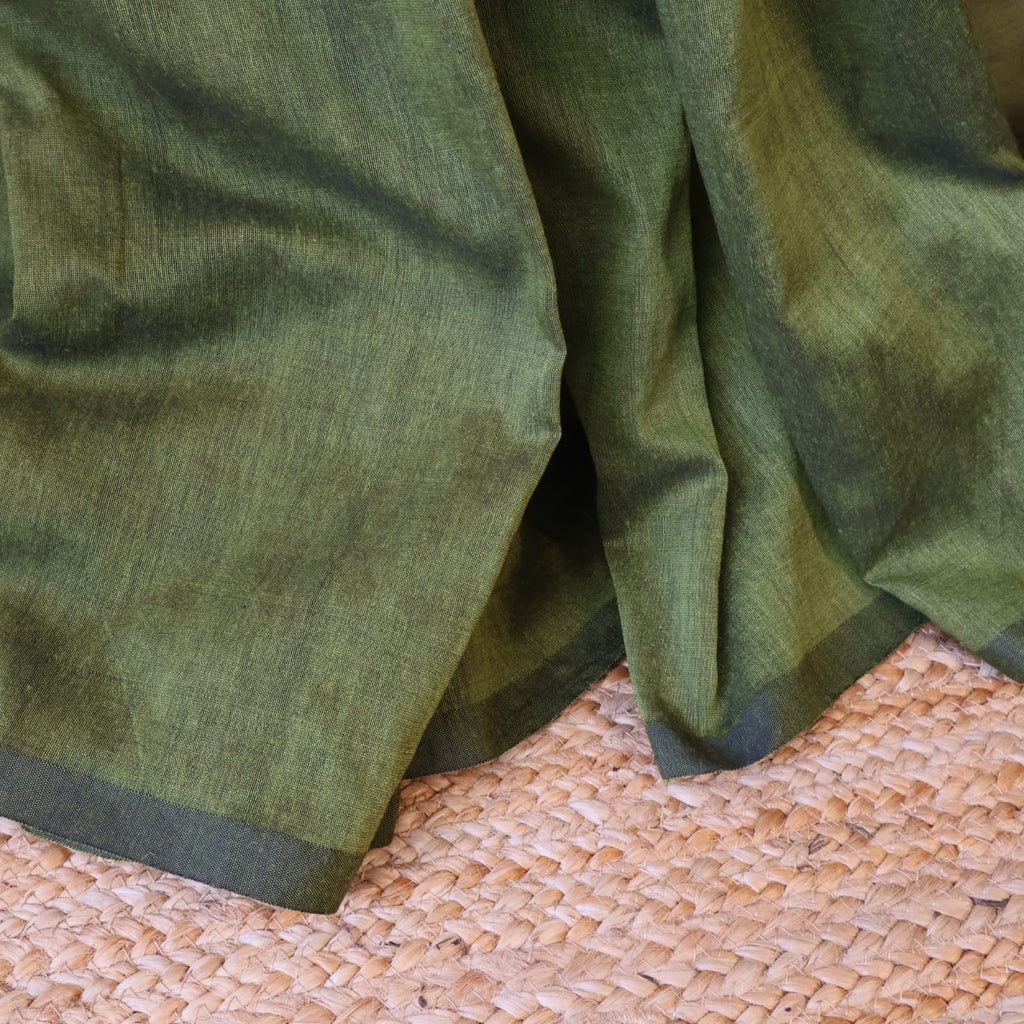 Cotton Handwoven Saree with with Zari Pallu and Tassels . Light weight easy to drape. Comfortable all day.