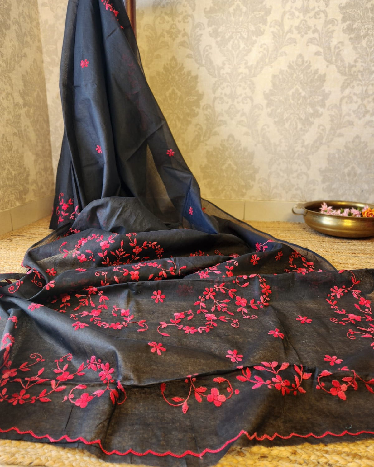 Handloom Saree from Bengal with hand-Embroidered Pure Cotton Saree