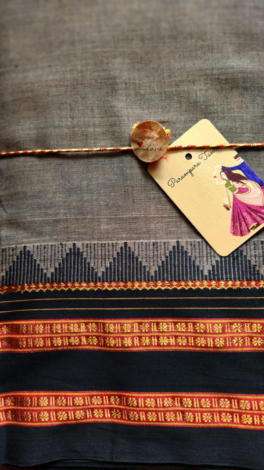 Narayanapet Cotton Handloom Sarees with blouse. Light weight easy to drape. Comfortable all day .