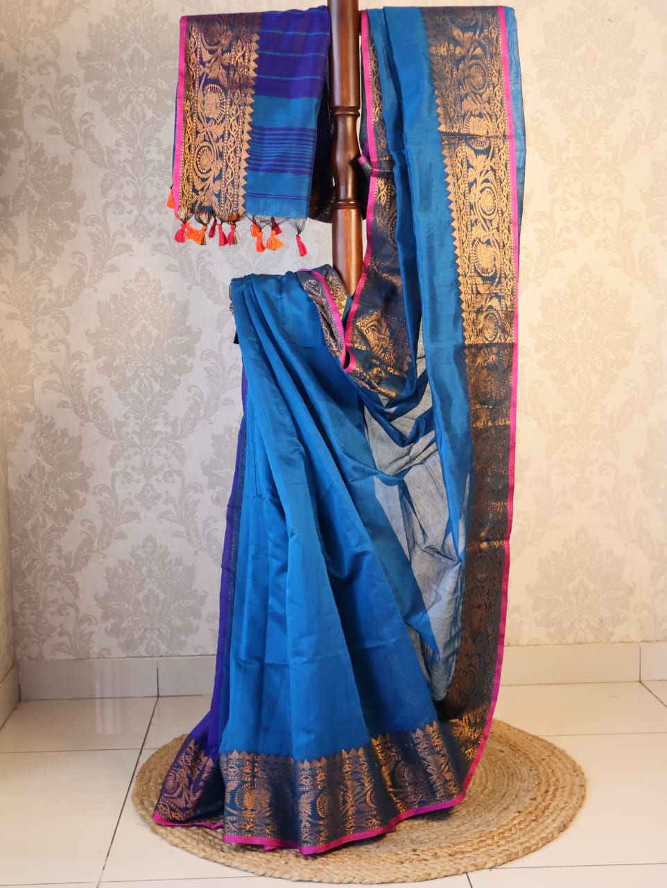 Handwoven Saree with Pure Zari cotton raw silk blend with blouse. Light weight easy to drape. Comfortable all day .
