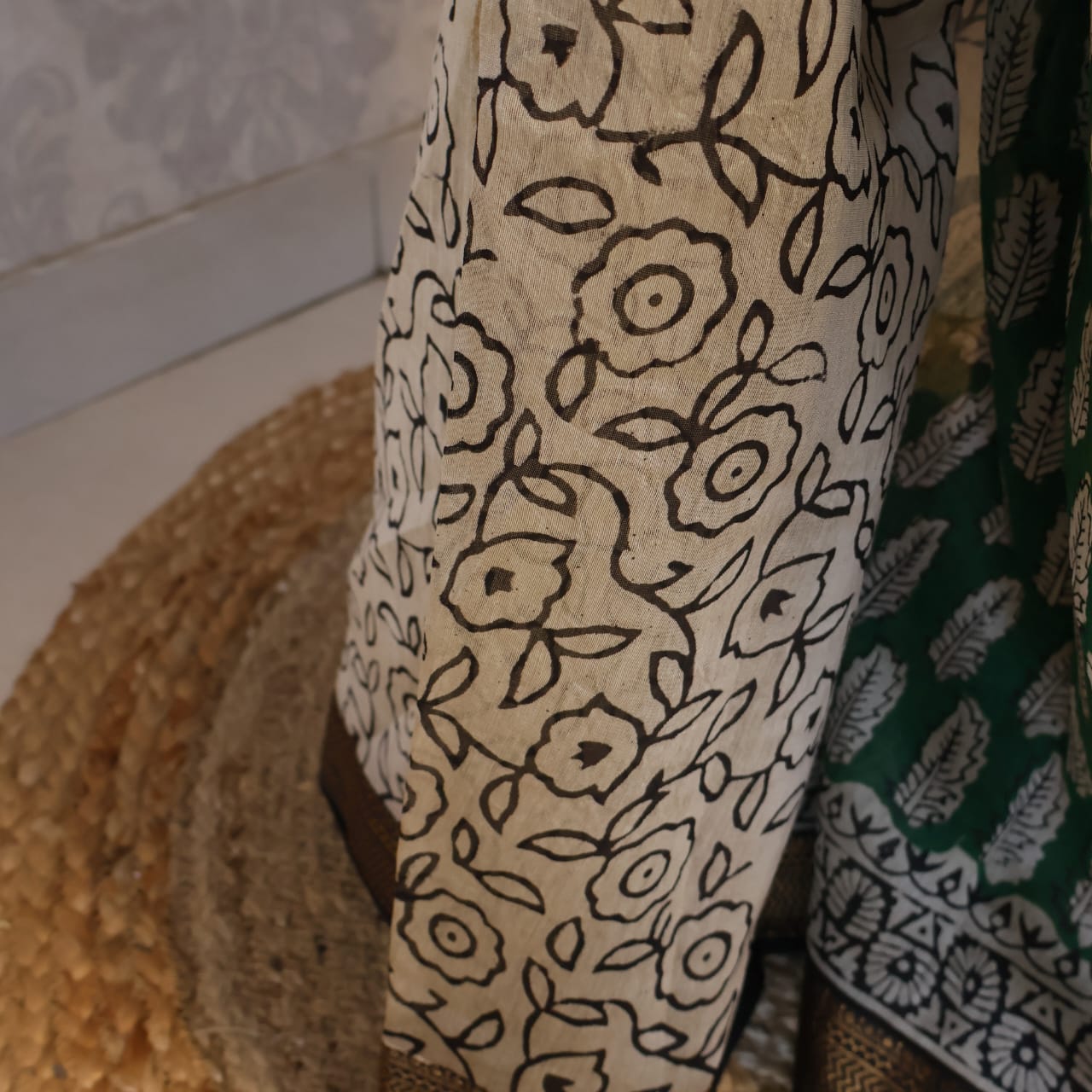 Maheshwari Handloom Cotton Silk Saree with blouse – Cotton 20% Silk 80%Lightweight and comfortable, easy to drape . Comfortable all day .