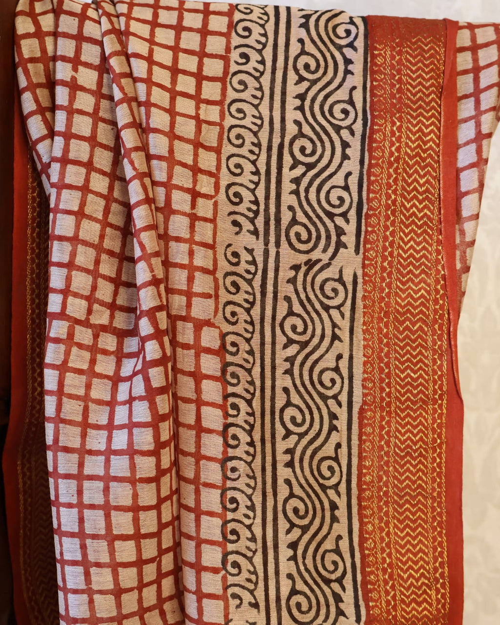 Classy Maheshwari Handloom Cream Saree with Brick red Cheques  and Silk Zari – 80% Silk, 20% Cotton (Cotton Silk) – Comes with Matching Blouse Piece