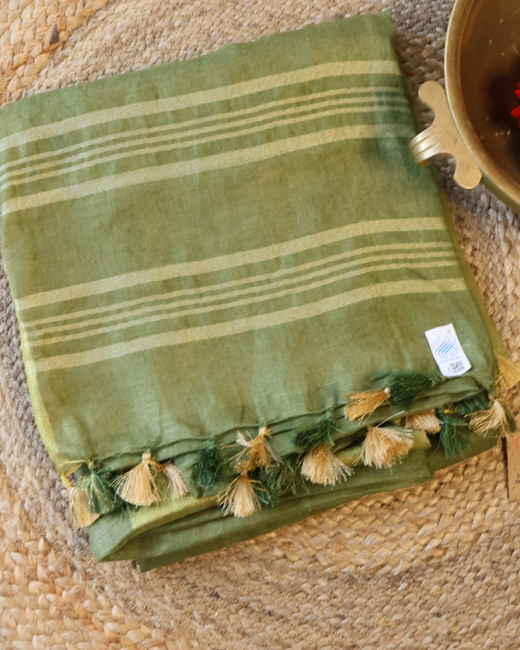 Pure Linen  Saree with blouse – Elegant, Professional & Handwoven. Light weight easy to drape. Comfortable all day .