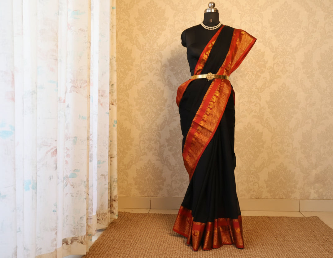 Narayanapet Cotton Handloom Sarees with blouse. Light weight easy to drape. Comfortable all day.