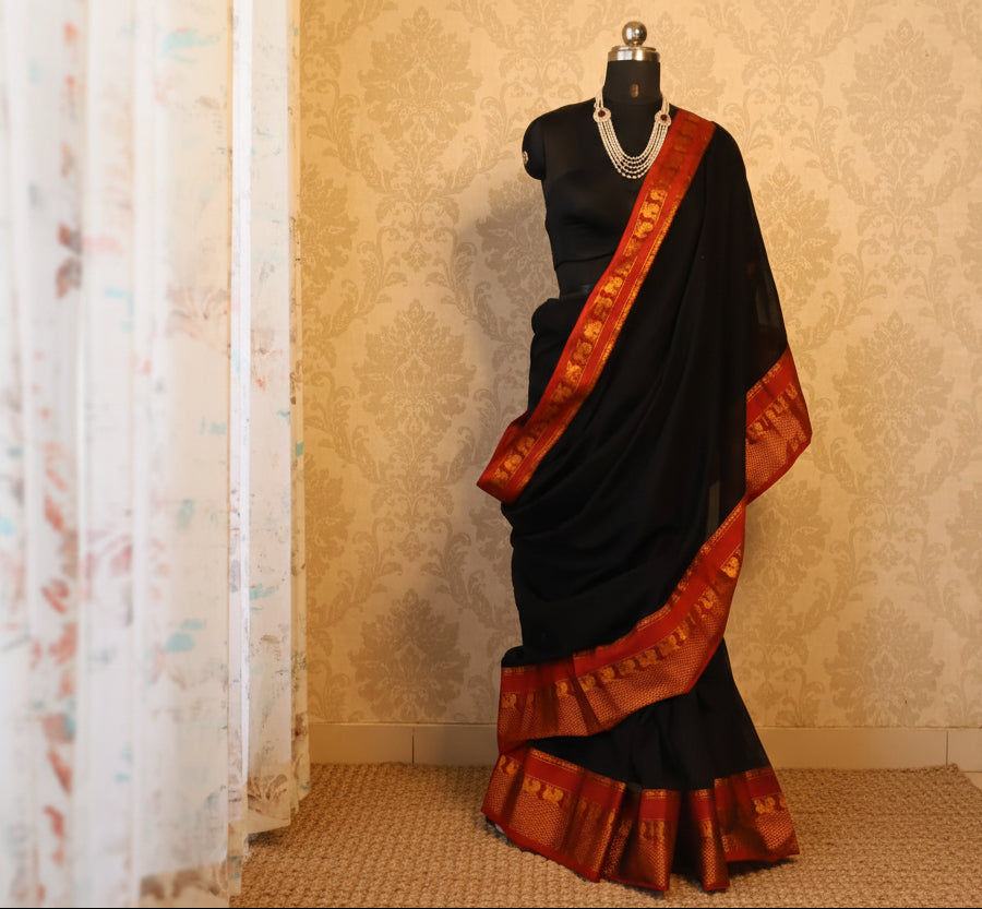 Narayanapet Cotton Handloom Sarees with blouse. Light weight easy to drape. Comfortable all day.