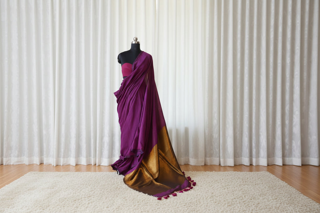 Cotton Handwoven Saree with with Zari Pallu and Tassels . Light weight easy to drape. Comfortable all day.