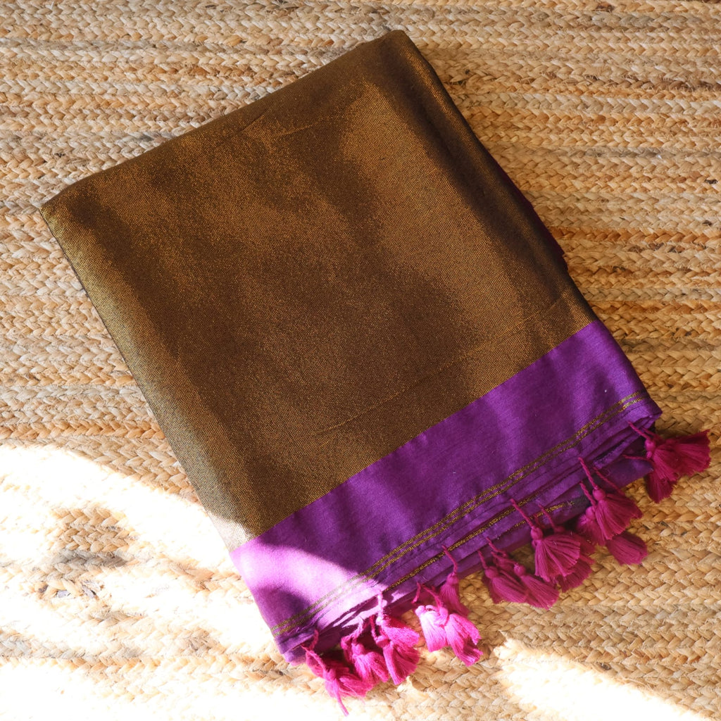 Cotton Handwoven Saree with with Zari Pallu and Tassels . Light weight easy to drape. Comfortable all day.