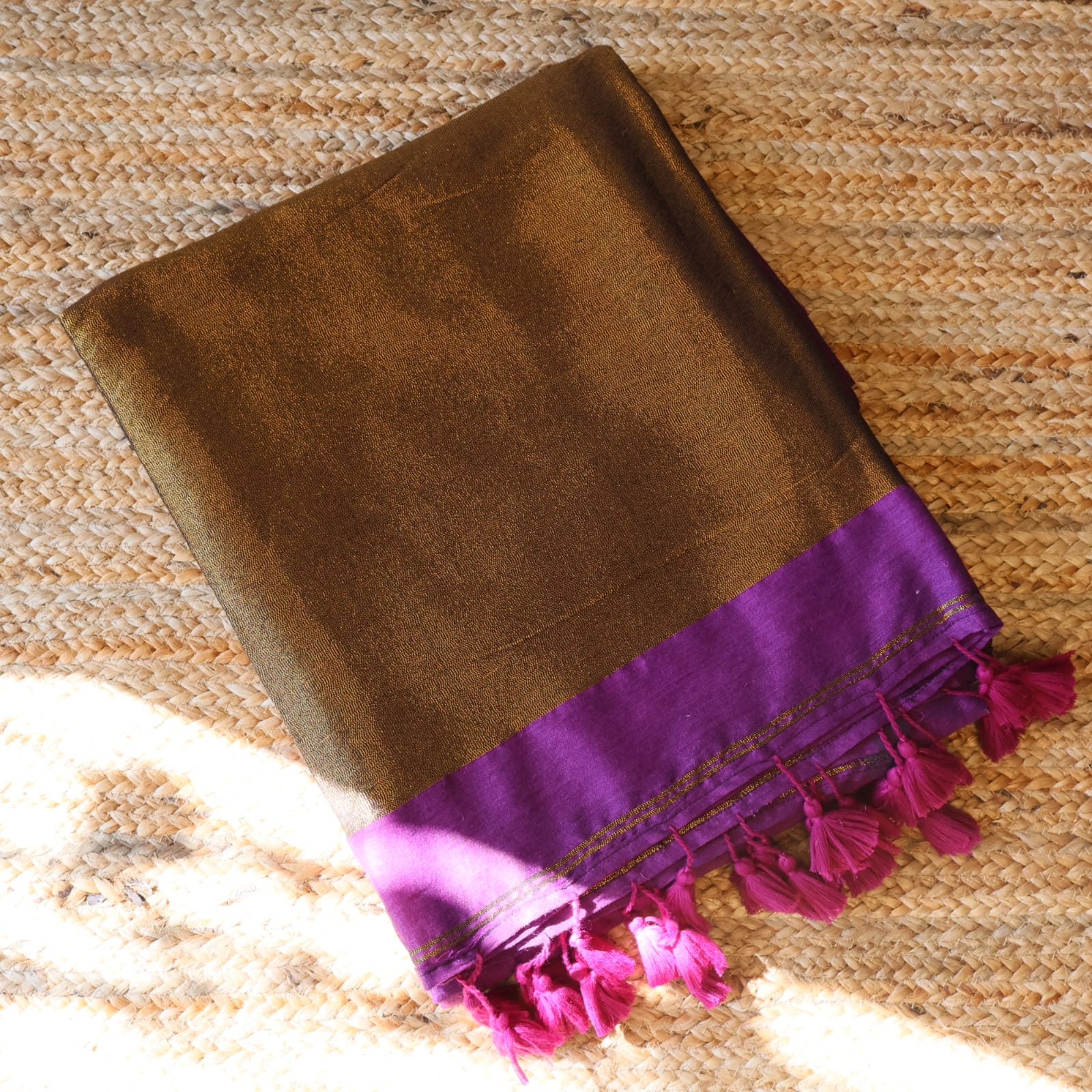 Cotton Handwoven Saree with with Zari Pallu and Tassels . Light weight easy to drape. Comfortable all day.