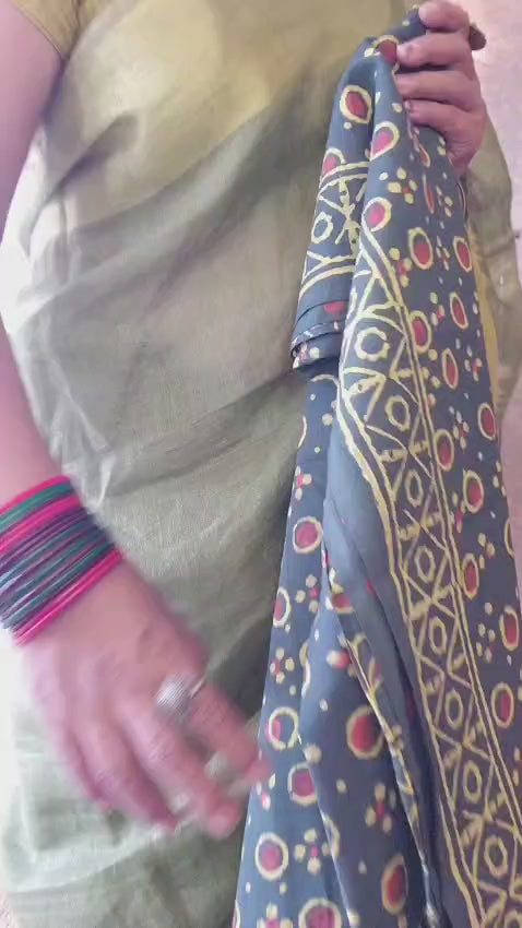 Mulmul pure cotton Sarees block print with blouse . Lightweight, easy to drape . Comfortable all day .